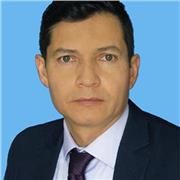 Una persona seria, dedicada y responsable con su trabajo y voy a dar clases a todas aquellas personas que gusten por el Derecho